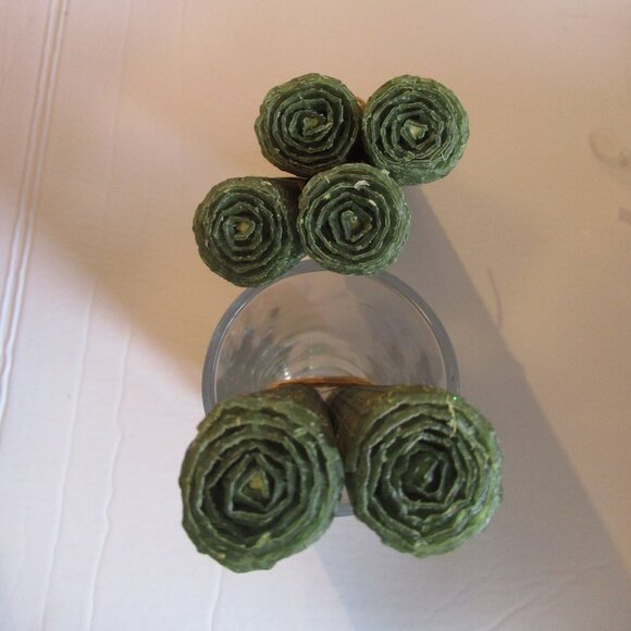 1 pair, Bees Wax candles, Green, Honeycomb pattern, Hand Rolled, 8" - Picture 2 of 4